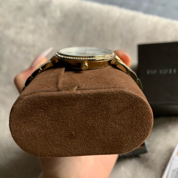 Michael Kors Gold Watch - Picture 4 of 7